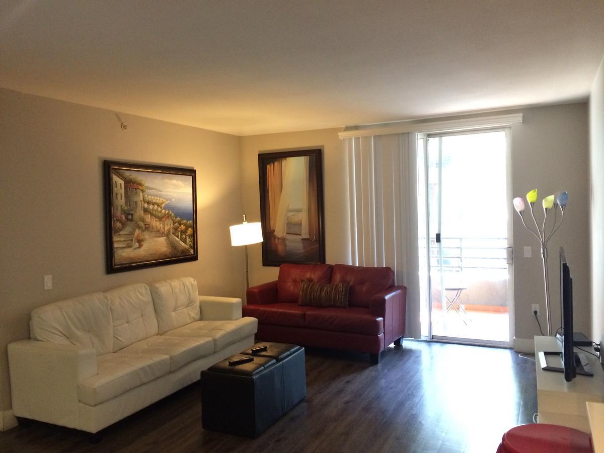 Fully Furnished Suites In Cloverfield Λος Άντζελες Εξωτερικό φωτογραφία